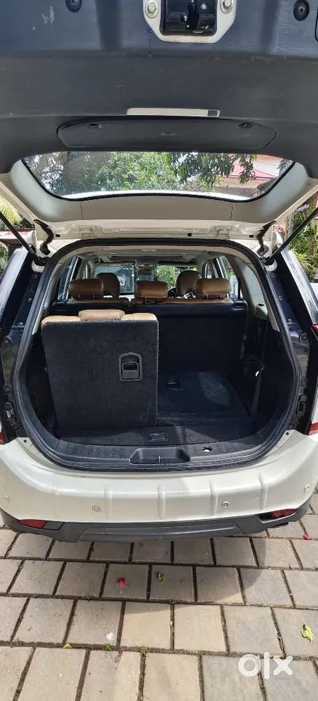 Mahindra Xuv500 2018 W11 (o) At Awd