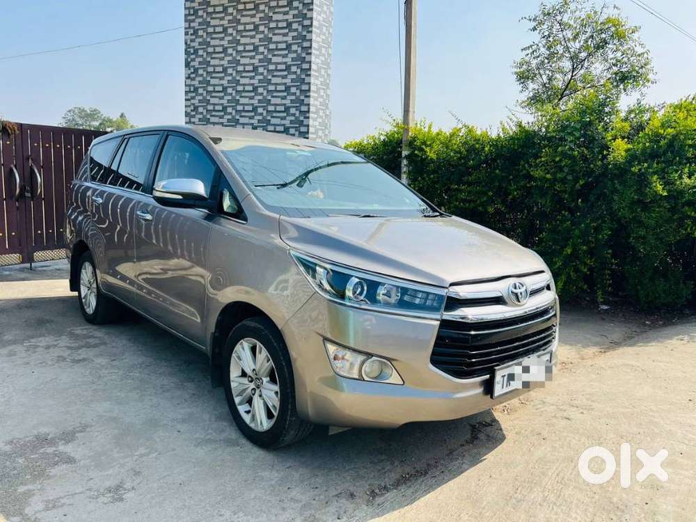 Toyota Innova Crysta 2.4 Z 7 Str, 2016, Diesel