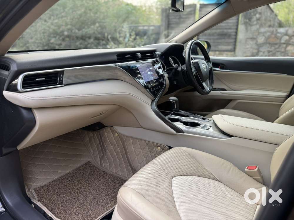 Toyota Camry Hybrid, 2021, Petrol