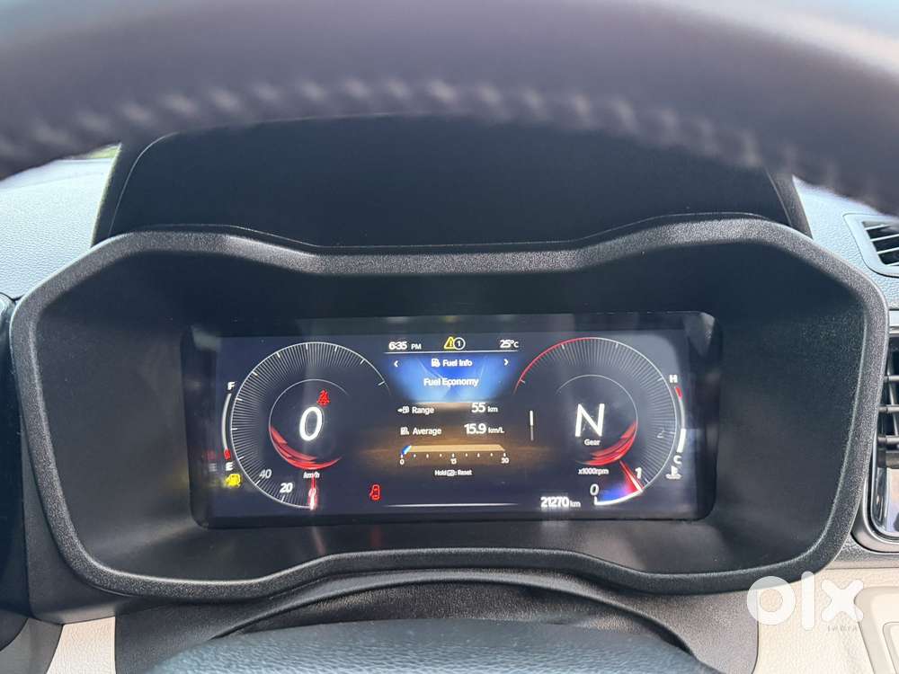 Mahindra Xuv 3xo Ax5 1.5 Diesel Autoshift Plus, 2025, Diesel