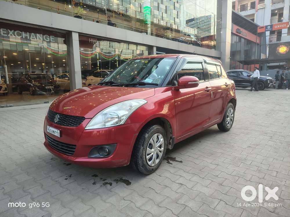 Maruti Suzuki Swift Vxi + Manual, 2014, Petrol