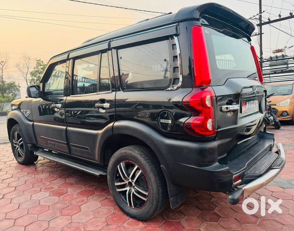 Mahindra Scorpio Classic 2.2 S Mt 7 Str, 2023, Diesel