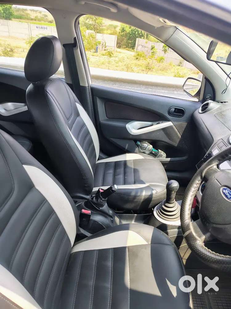 Ford Figo 2012 Diesel 105000 Km Driven