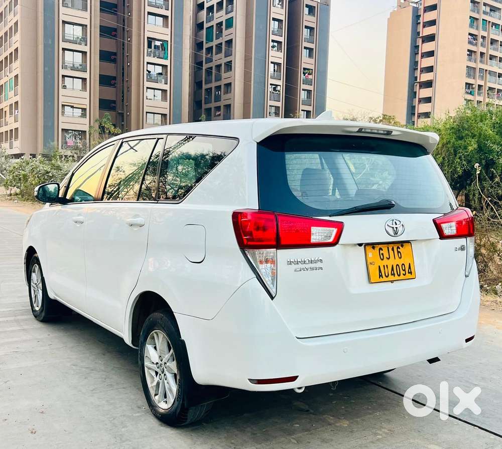 Toyota Innova Crysta