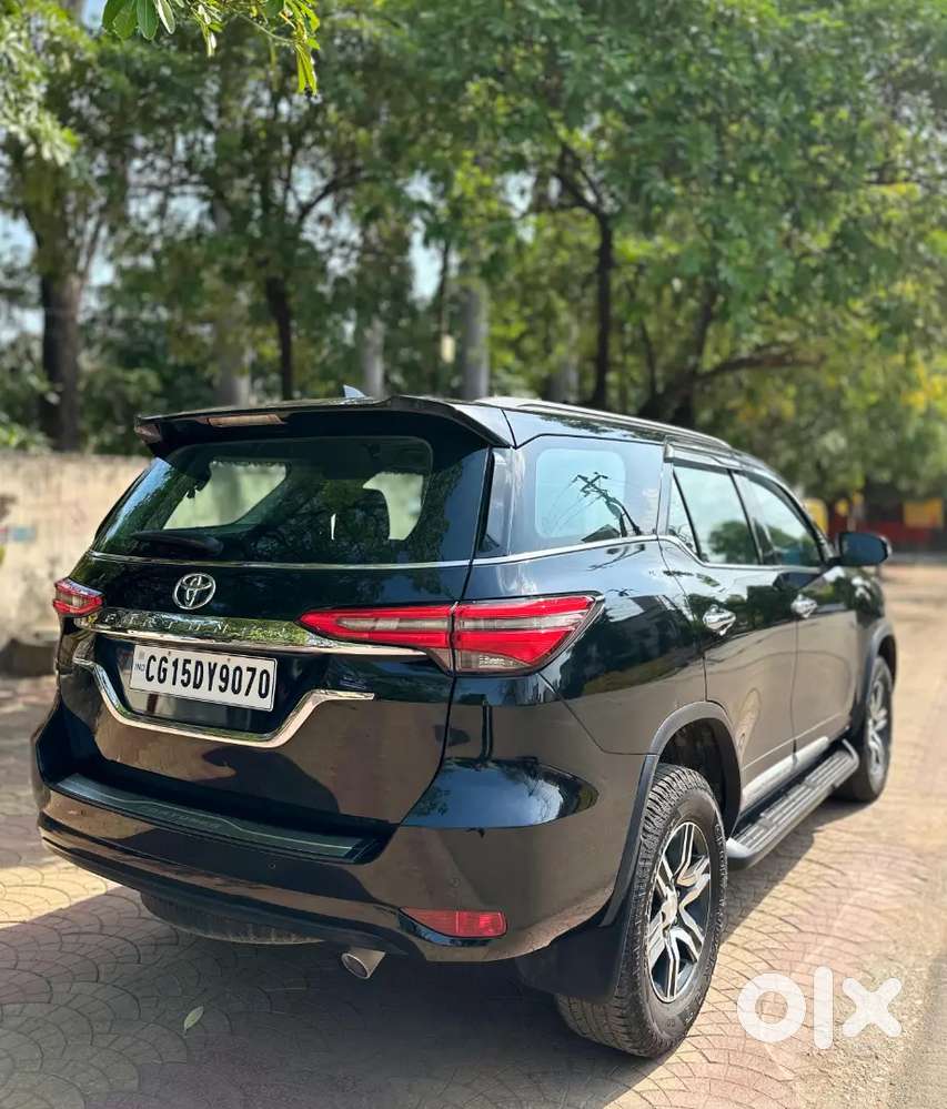 Toyota Fortuner 2022 Diesel 98210 Km Driven