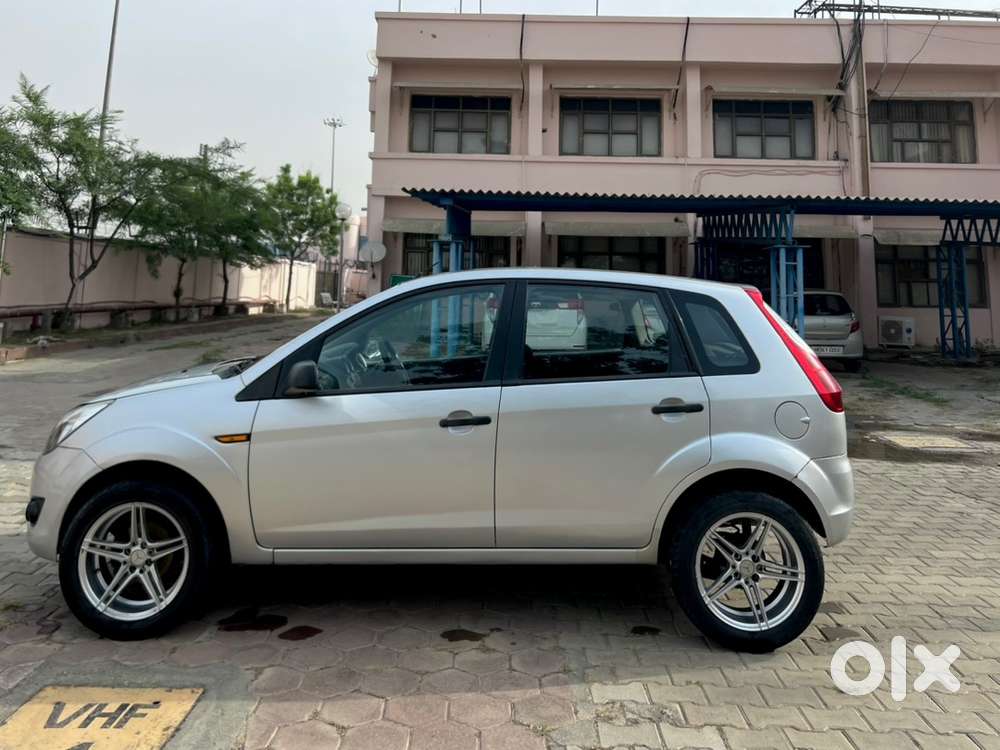 Ford Figo 2011 Diesel 76000 Km Driven
