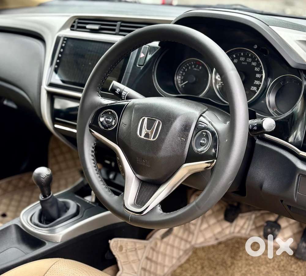 Honda City V Mt Sunroof, 2018, Petrol