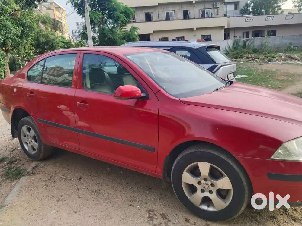 Skoda Laura Ambiente 2008 Car