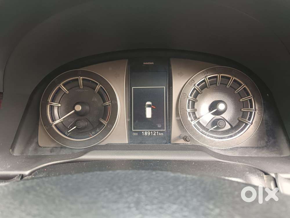 Toyota Innova Crysta 2.4 V 8 Str, 2017, Diesel