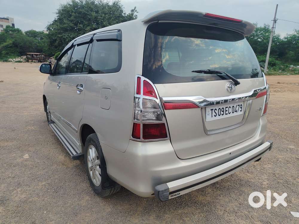 Toyota Innova 2.5 V 8 Str, 2014, Diesel