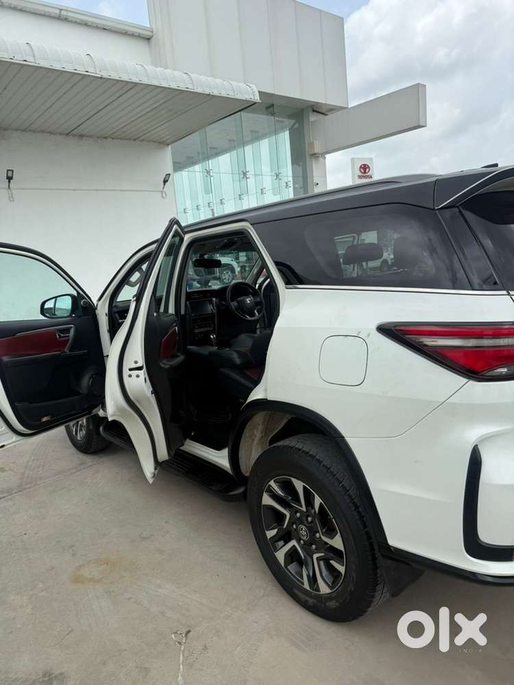 Toyota Fortuner Legender 2022 Diesel Well Maintained