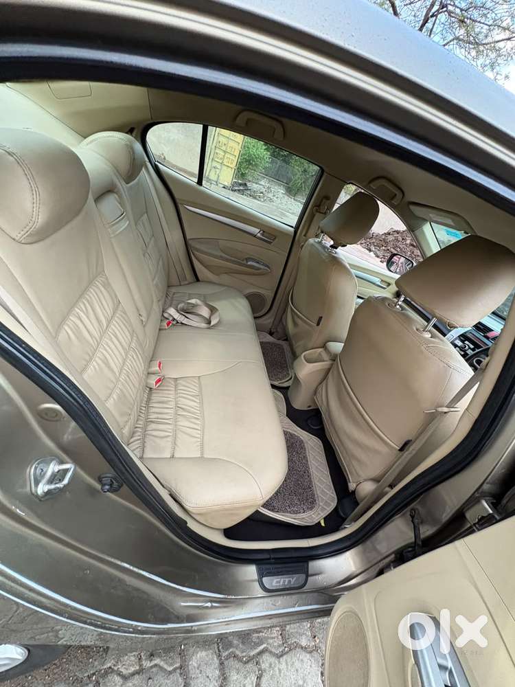 Honda City V At Exclusive, 2011, Petrol