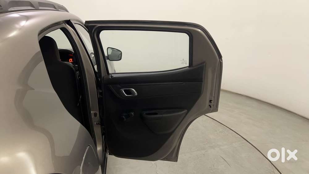 Renault Kwid 1.0 Rxt Sce Special (o), 2018, Petrol