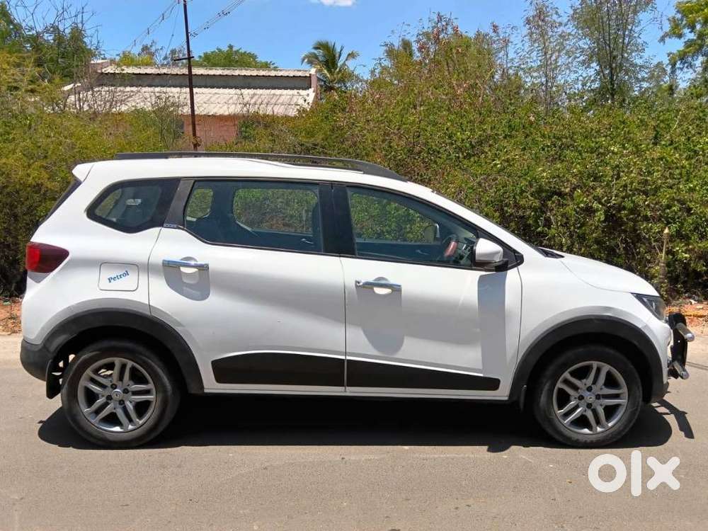 Renault Triber Rxz, 2021, Petrol