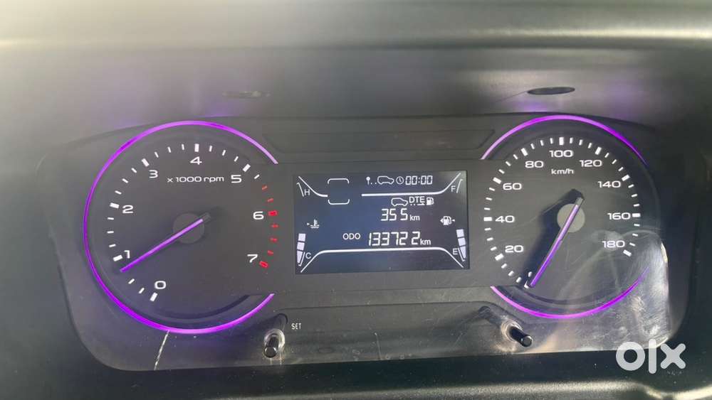 Mahindra Marazzo Diesel 2023