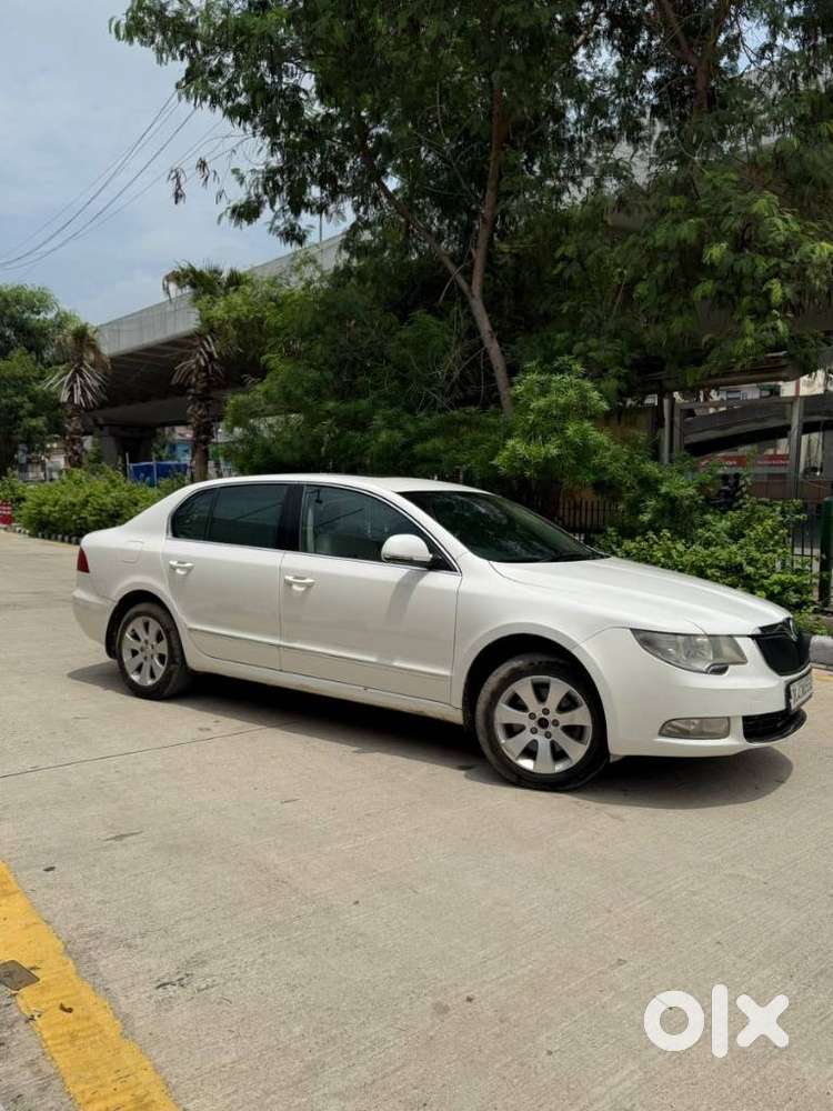 Skoda Superb 1.8 Elegance Tsi At, 2011, Petrol