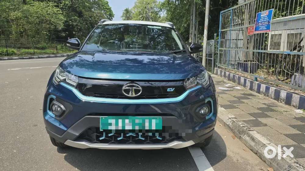 Tata Nexon Ev Xz + Single Owner New Battery Under Battery Warranty