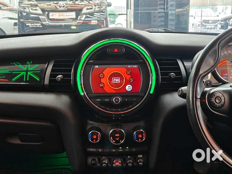Mini Cooper 3 Door John Works, 2020, Petrol