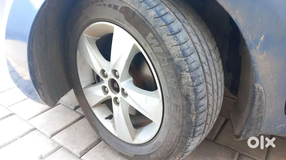 Hyundai New Elantra Mt 2013 Milage 20+