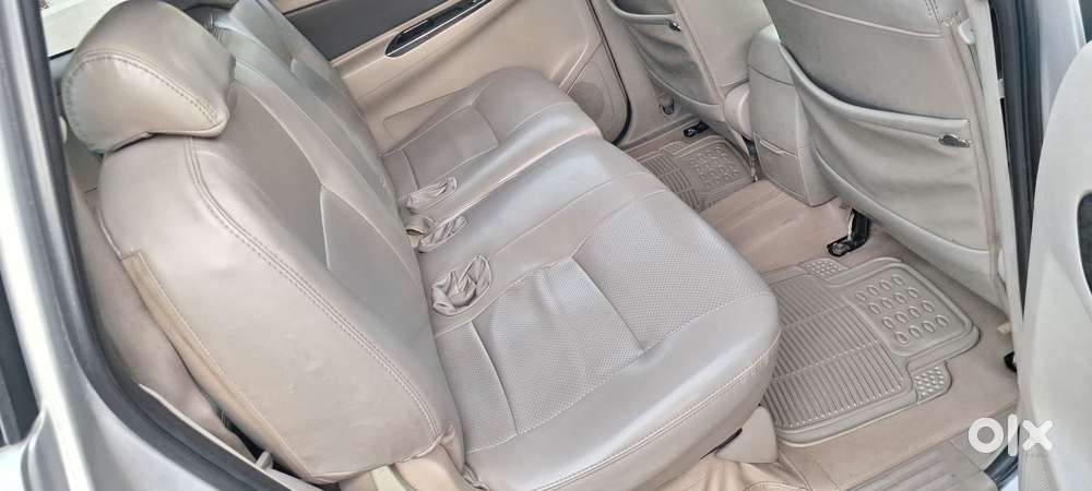 Toyota Innova 2.5 Zx 7 Str Bs-iv, 2014, Diesel