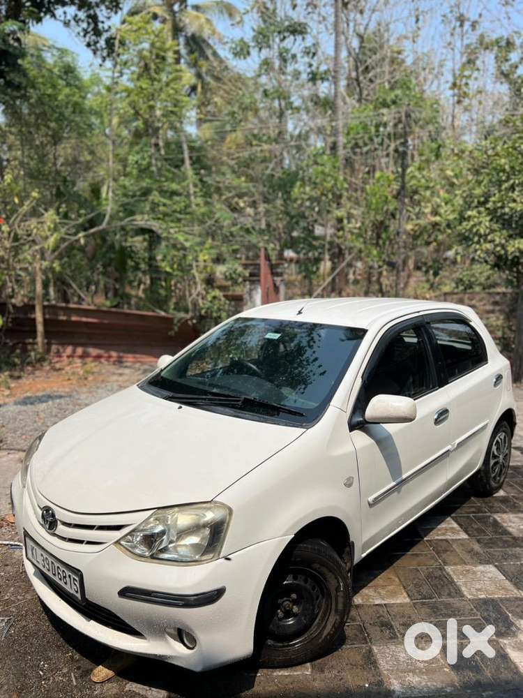 Toyota Etios Liva 2012