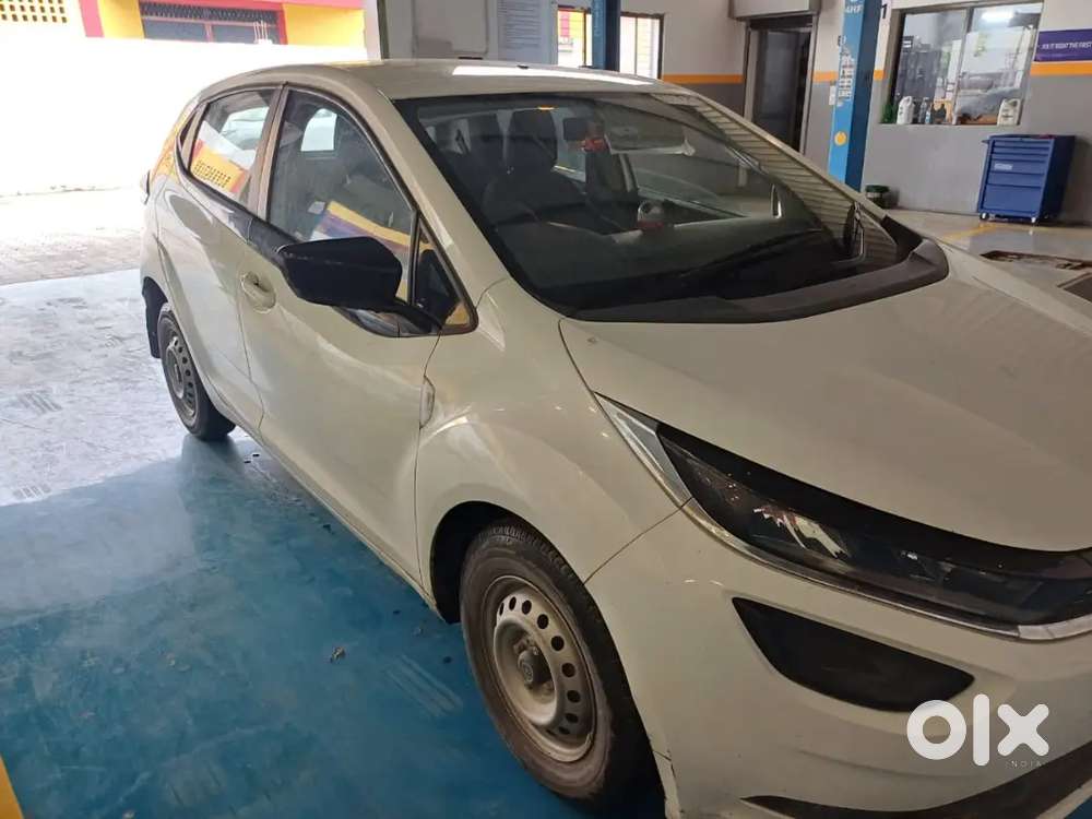 Tata Altroz 1.5 Xe 2021