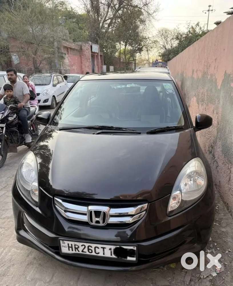 Honda Amaze 2015 Petrol Well Maintained