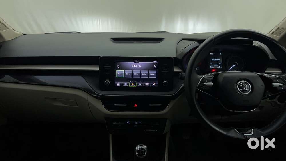 Skoda Slavia Ambition 1.0l Tsi Mt, 2023, Petrol