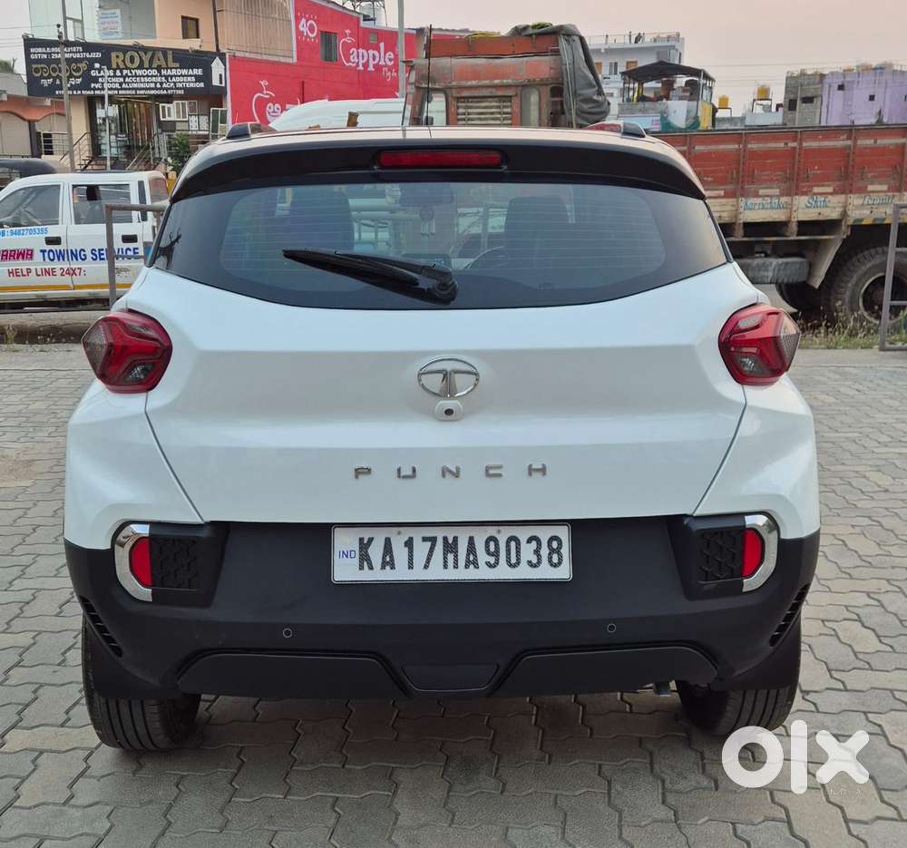 Tata Punch 1.2 Revotron Creative Dual Tone, 2022, Petrol