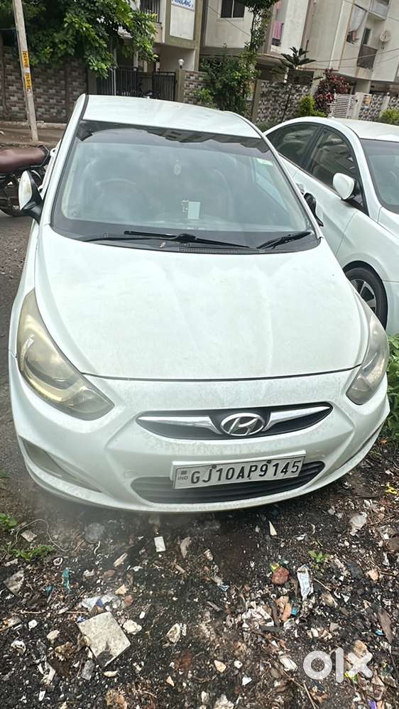 Hyundai Fluidic Verna 2011