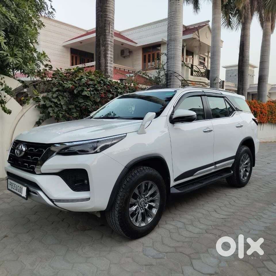 Toyota Fortuner [2021-ongoing] 2.8 2wd Diesel At, 2022, Diesel