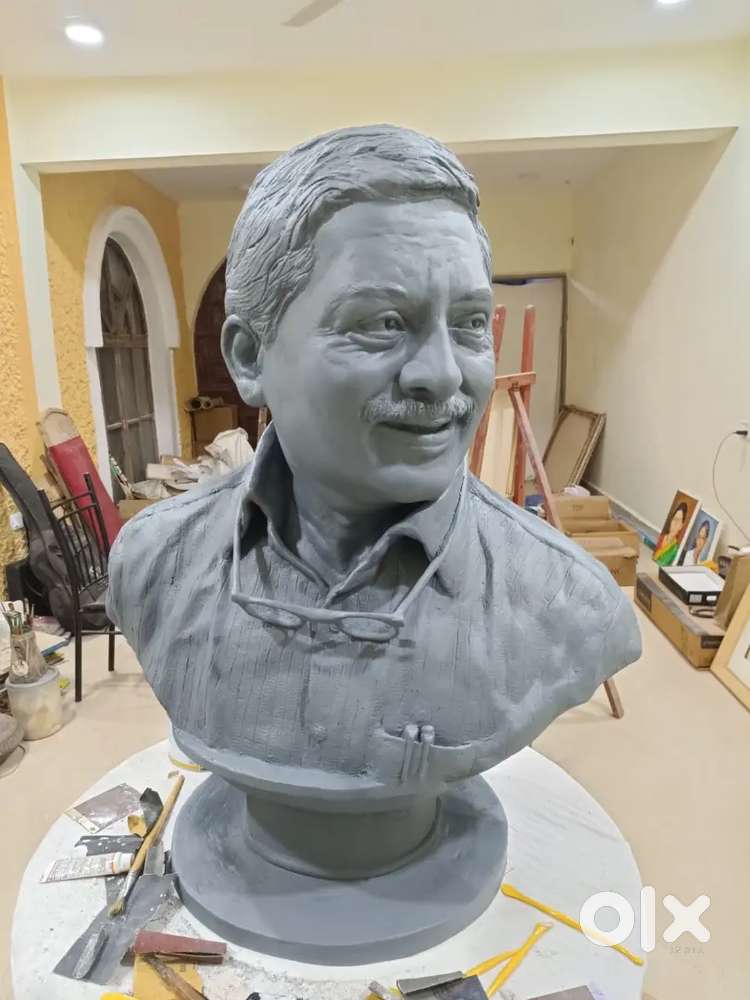 Sculpture Artist
