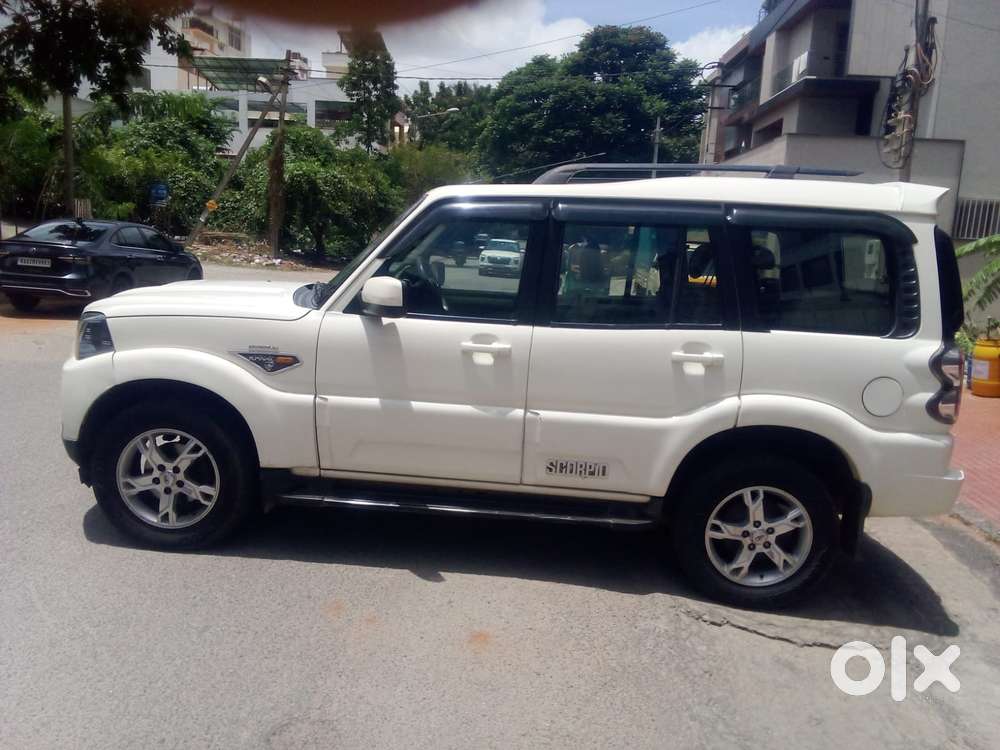 Mahindra Scorpio S10, 2015, Diesel