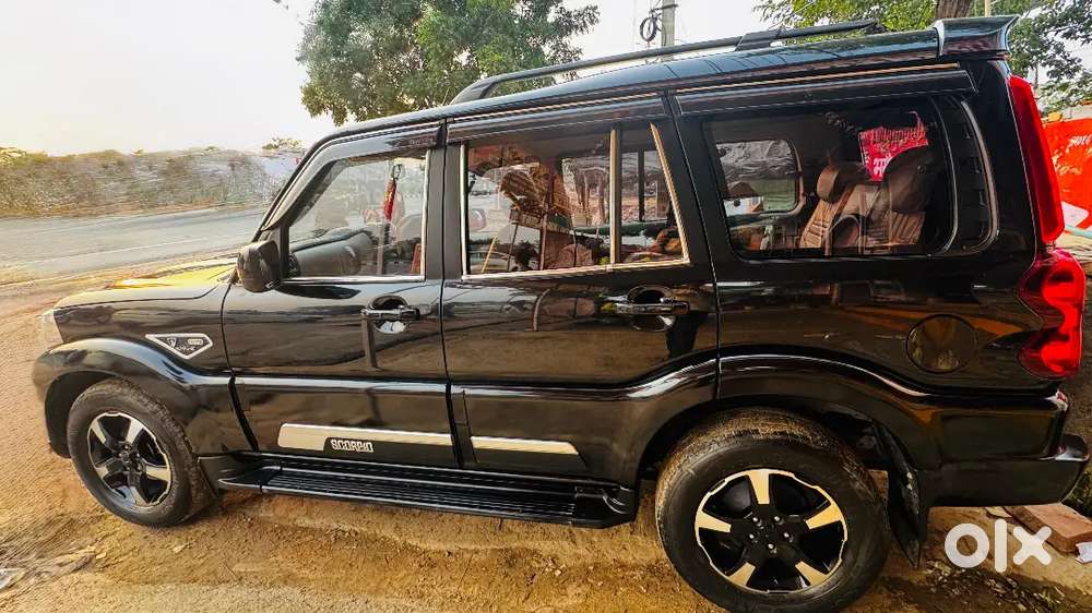 Mahindra Scorpio Classic 2023 Diesel Manual
