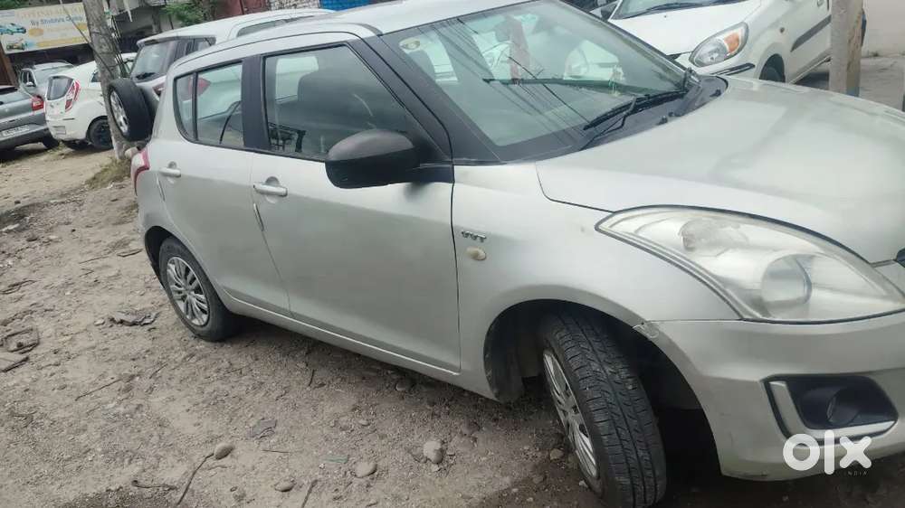 Maruti Suzuki Swift 2012 November Petrol Well Maintained