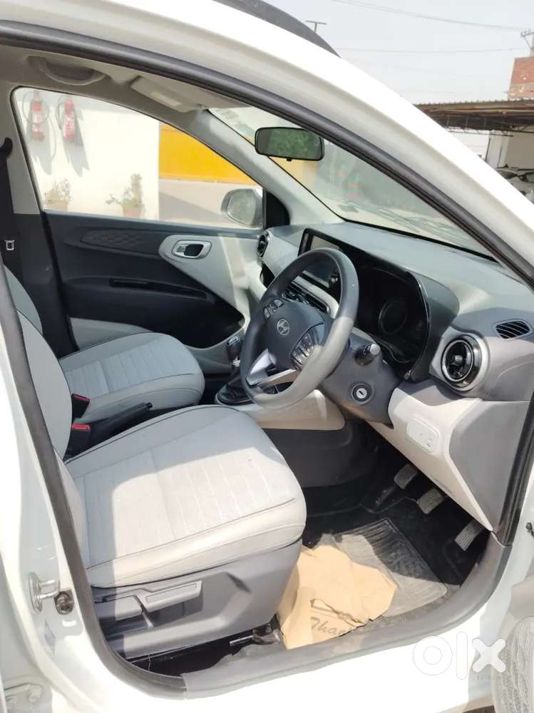 Hyundai Grand I10 Nios Sportz Executive Top Modal Company Alloy Wheel