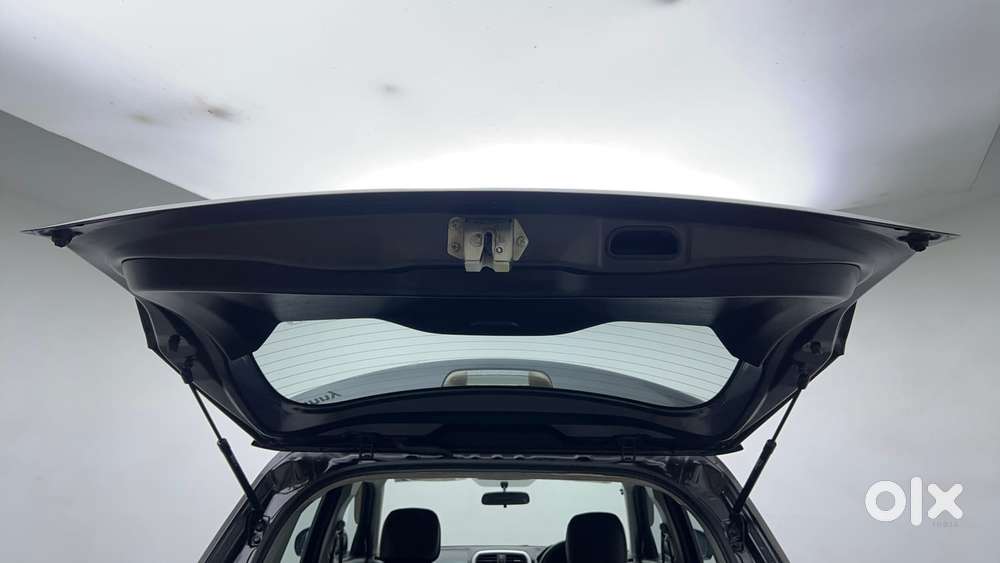 Maruti Suzuki Vitara Brezza 1.5 Vxi, 2021, Cng & Hybrids