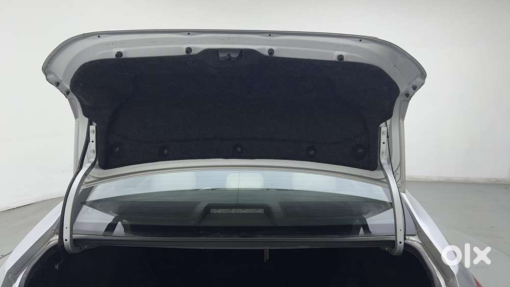 Toyota Corolla Altis 2013-2017 Vl At, 2015, Petrol
