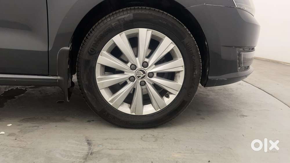 Skoda Rapid 1.0 Ambition Tsi At, 2021, Petrol