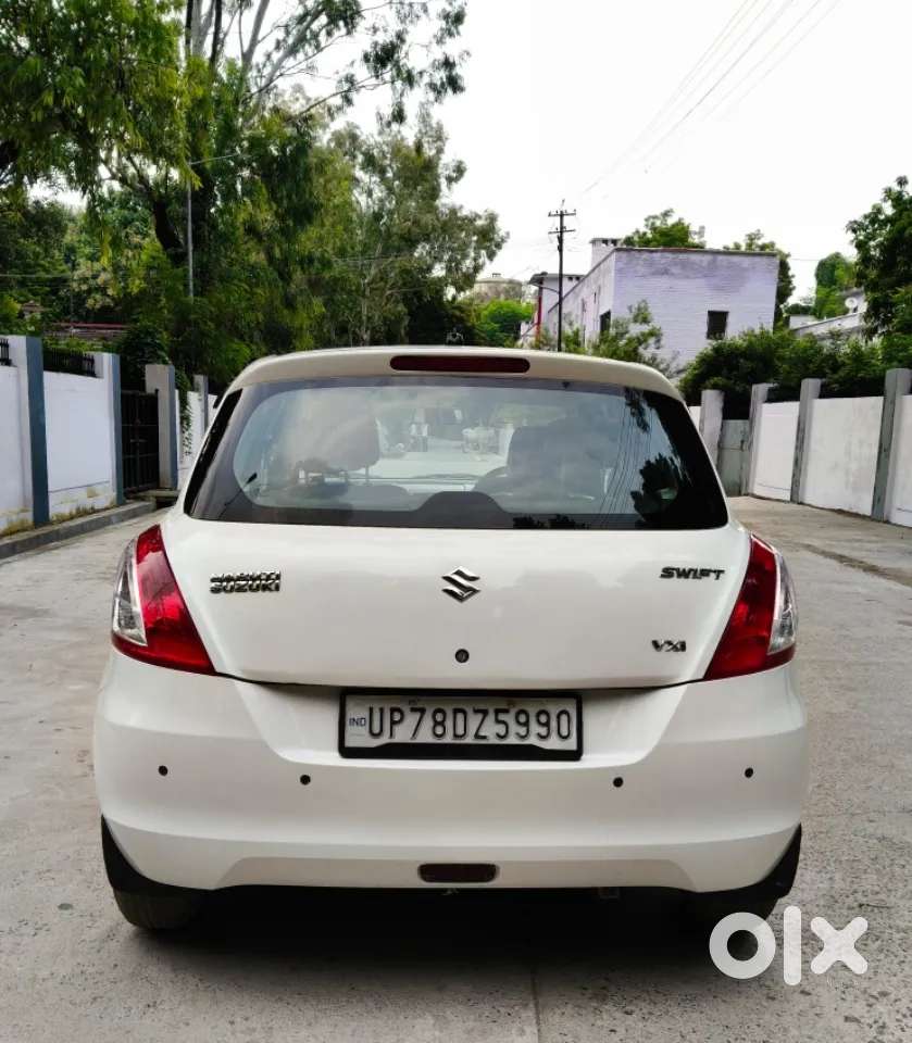 Maruti Suzuki Swift Vxi, 2015, Petrol