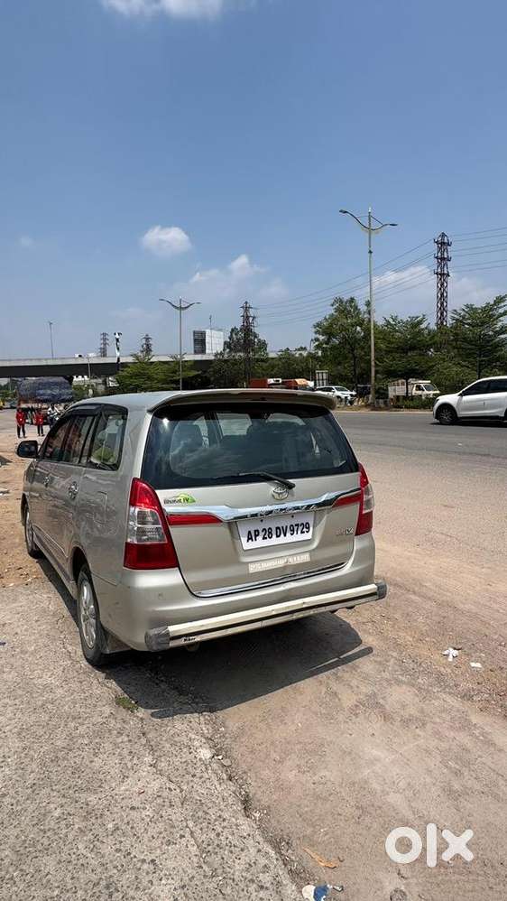 Toyota Innova 2013 Diesel 253000 Km Driven