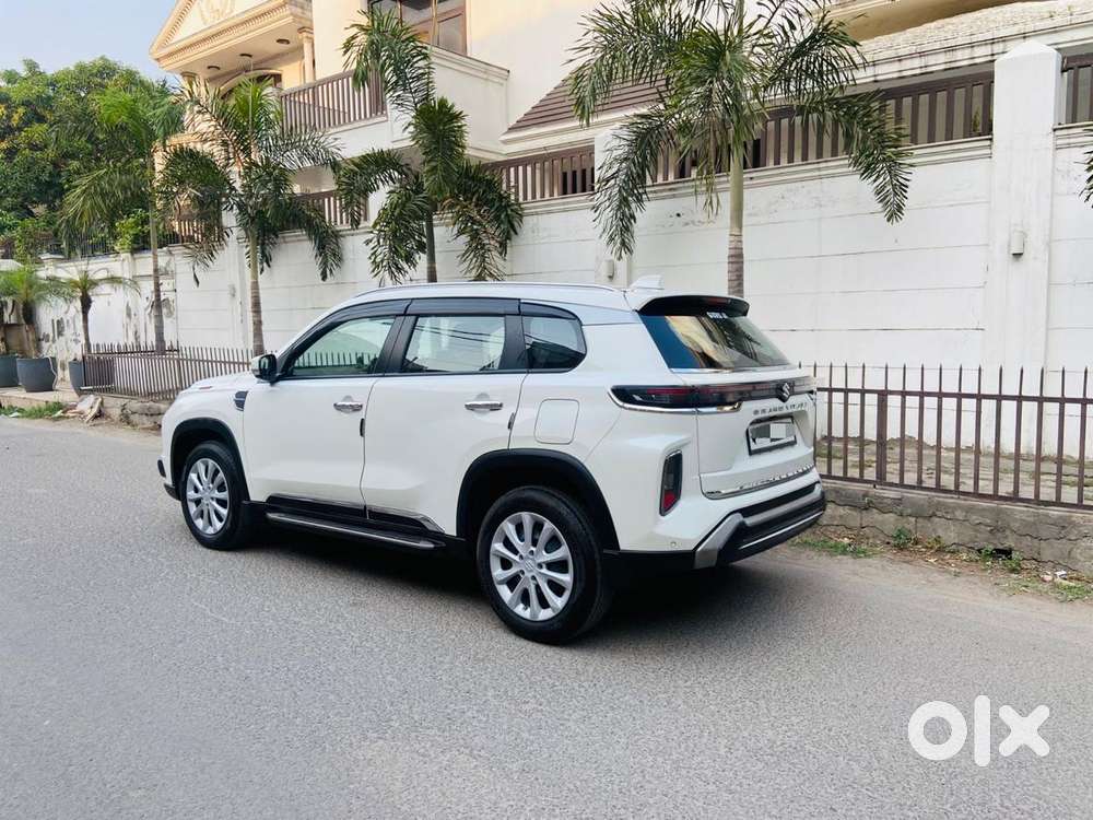 Maruti Suzuki Grand Vitara 1.5 Delta Smart Hybrid At, 2025, Petrol