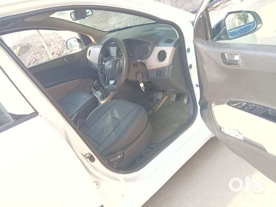 Hyundai Grand I10 Crdi Sportz, 2016, Diesel