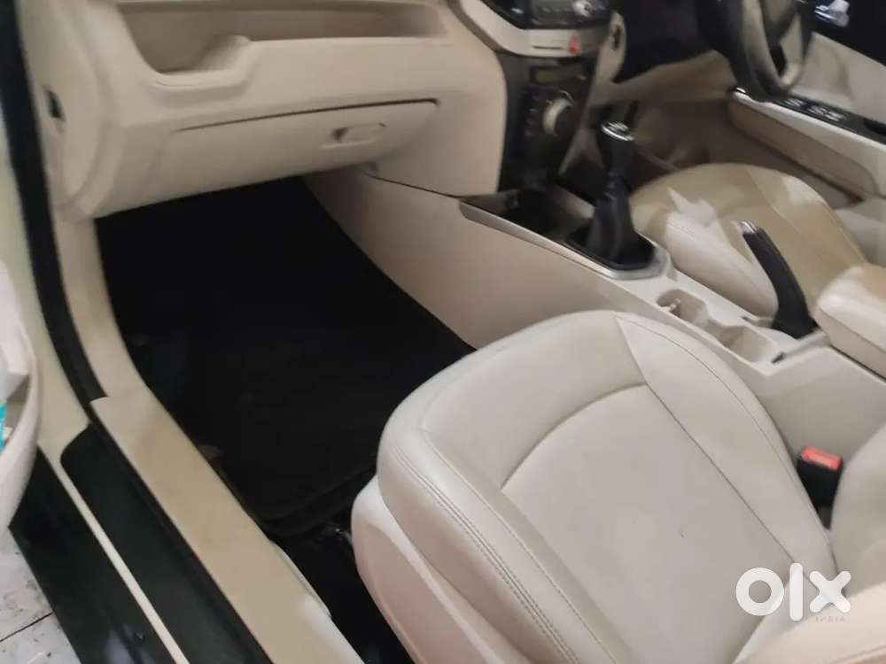 Mahindra Xuv300 2019 W8 Top Variant