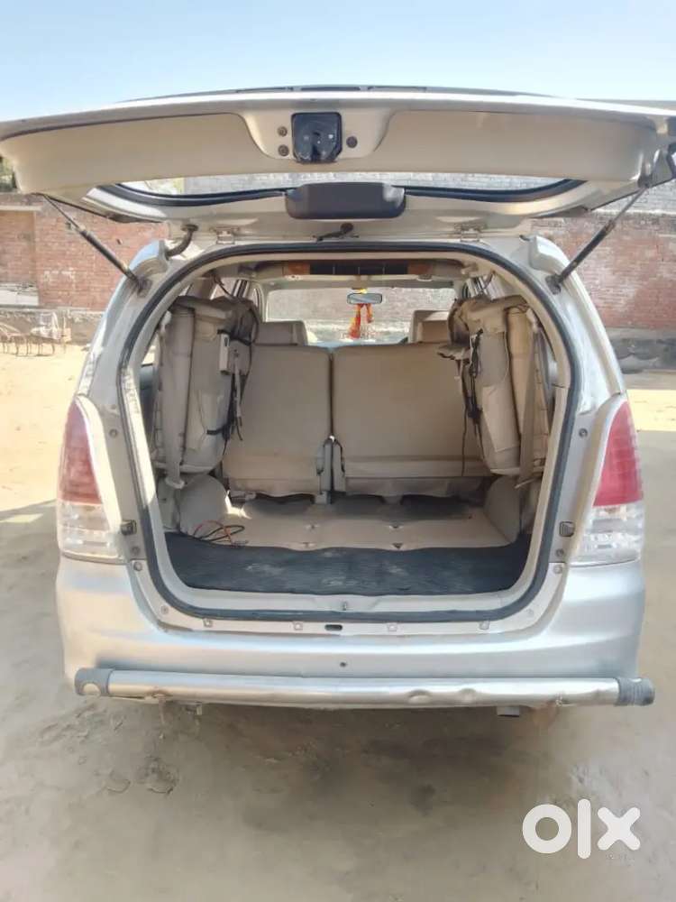 Toyota Innova 2010 Diesel 108000 Km Driven