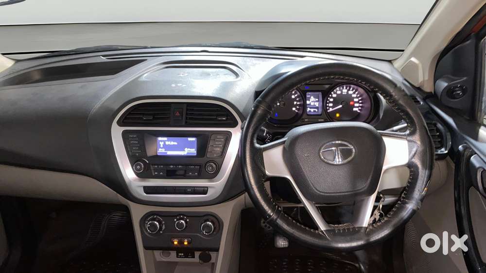 Tata Tiago 1.2 Revotron Xt, 2016, Petrol