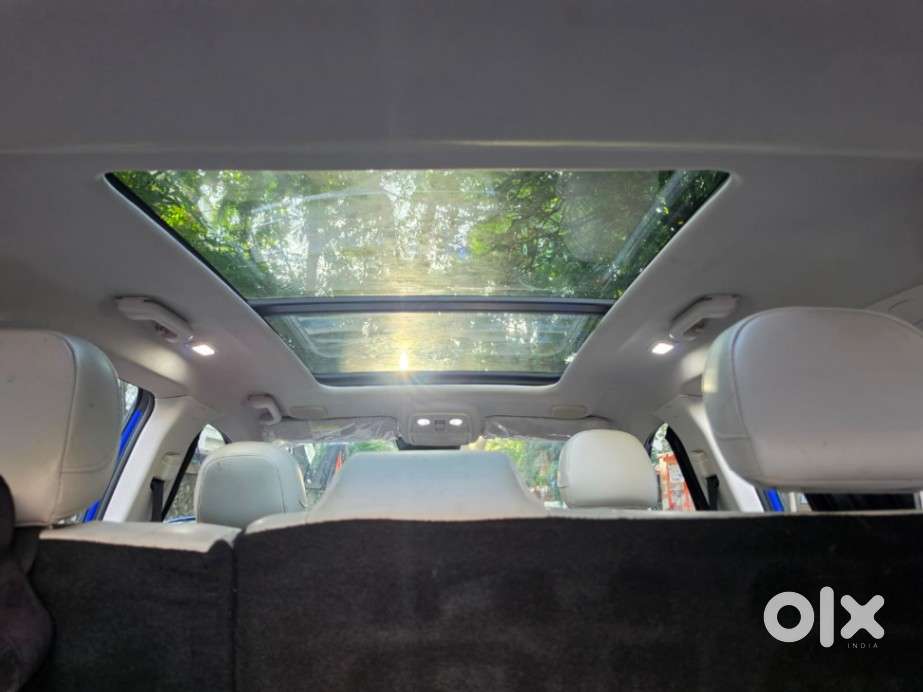 Mahindra Xuv700 2.2 Ax 7 Diesel At Luxury Pack Str, 2023, Diesel