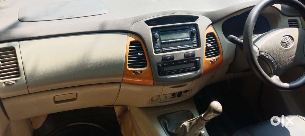 Toyota Innova 2.5 V 7 Str, 2011, Diesel