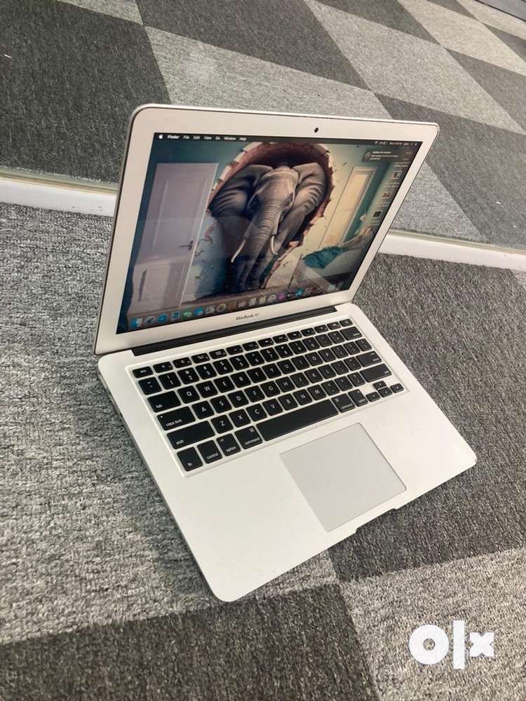 新品、本物、当店在庫だから安心】 Apple MacBook Air 2012A1466 i5 ...