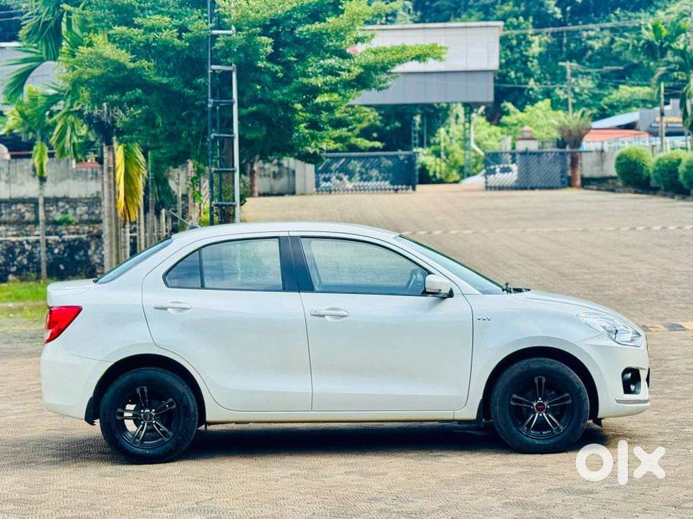 Maruti Suzuki Dzire 1.2 Vxi, 2017, Petrol